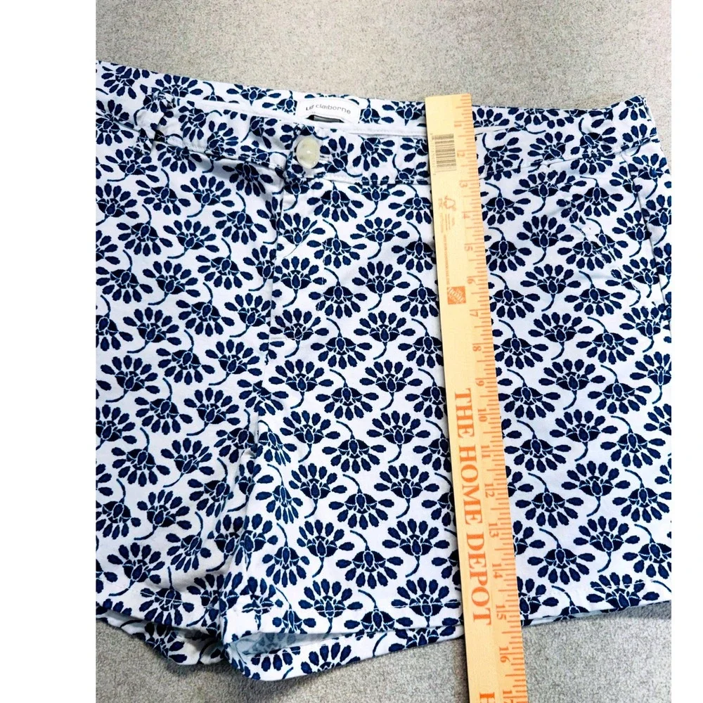 Liz Claiborne Floral Chino Shorts Womens 16 Blue White Mid Rise Summer Botanical